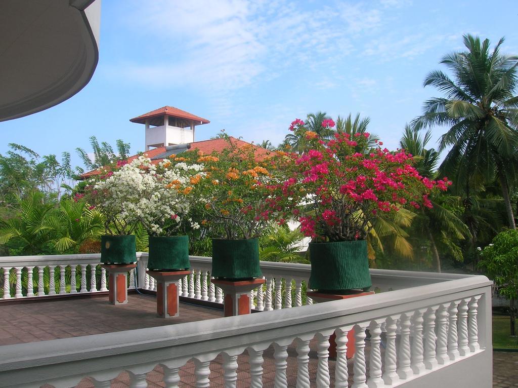 Sagarika Beach Hotel Moragalla Exterior foto